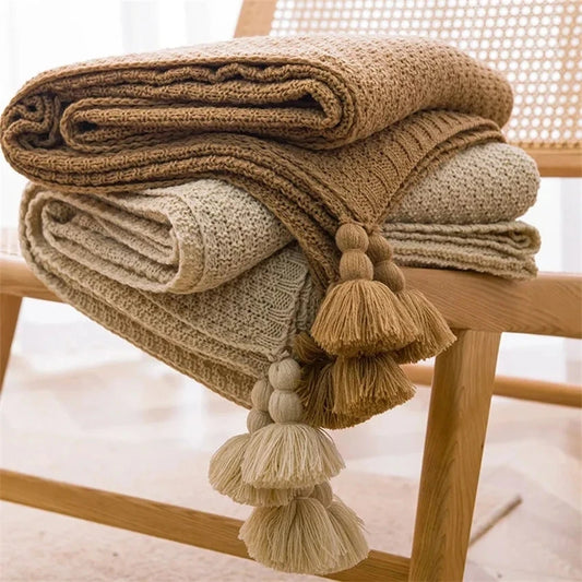 Chunky Knit Nordic Throw with Tassels